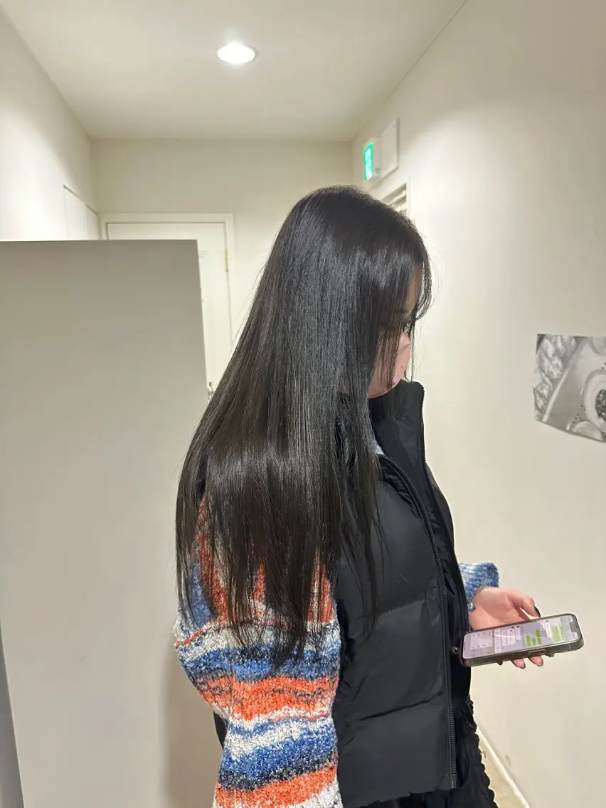 ロング カラー 透明感カラー 透明感カラー/顔周り レイヤー/髪質改善のヘアスタイル