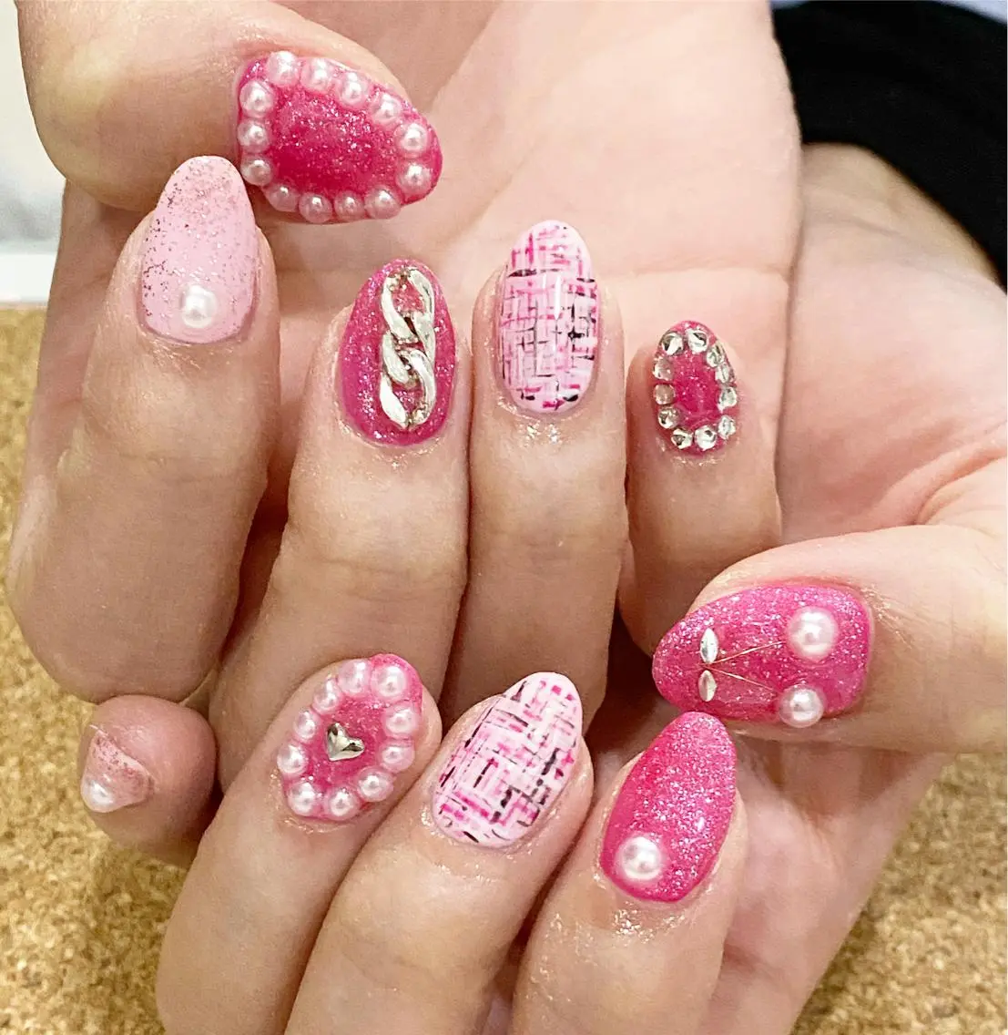 ネイル 板垣 綾乃のネイルデザイン