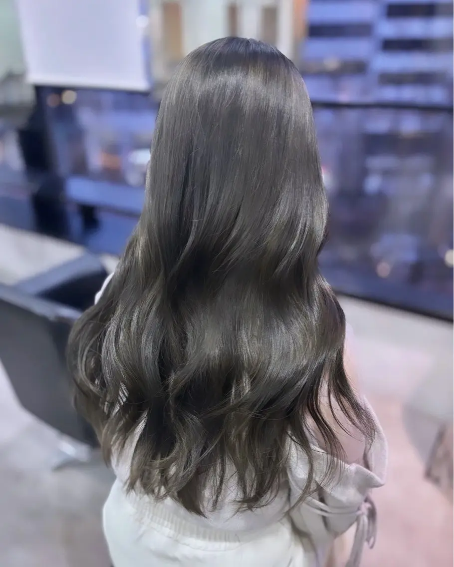 ロング カラー カット ヘアカラー トリートメント こまつ まりやのヘアスタイル
