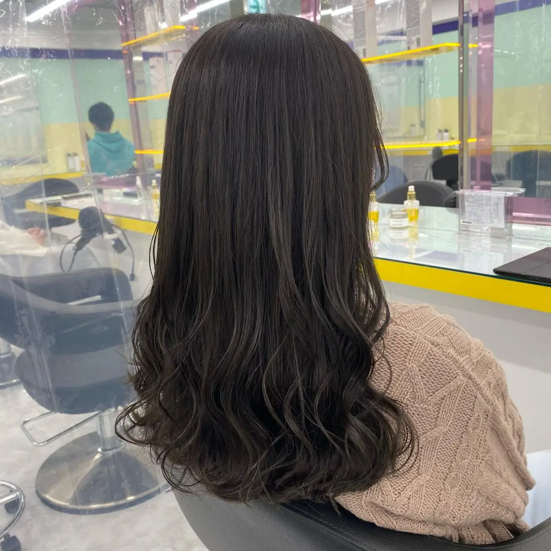 ミディアム カラー ヘアアレンジ ヘアカラー トリートメント mai🍑暖色カラー /レイヤー💖のヘアスタイル