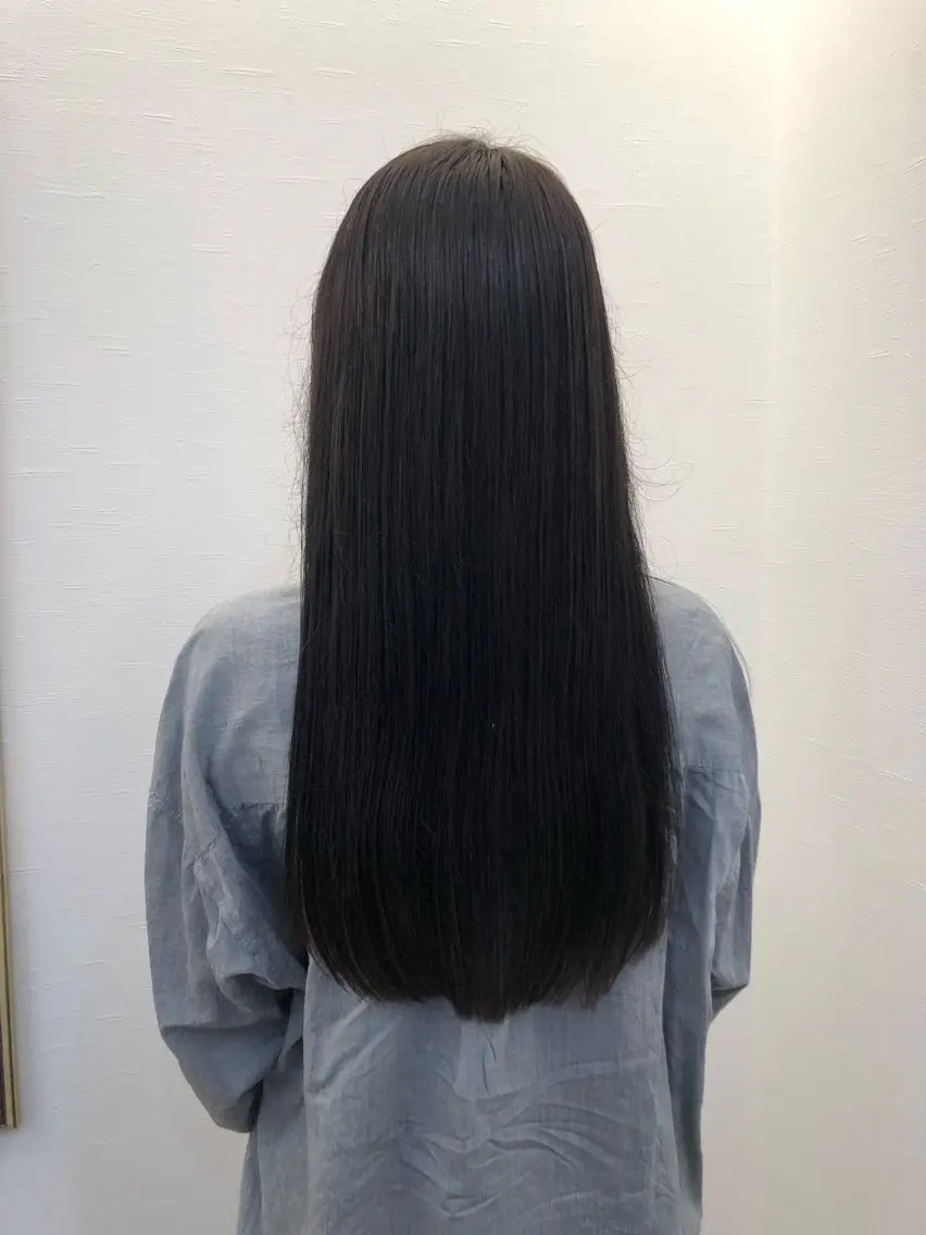 ロング ツノガイ エリのヘアスタイル