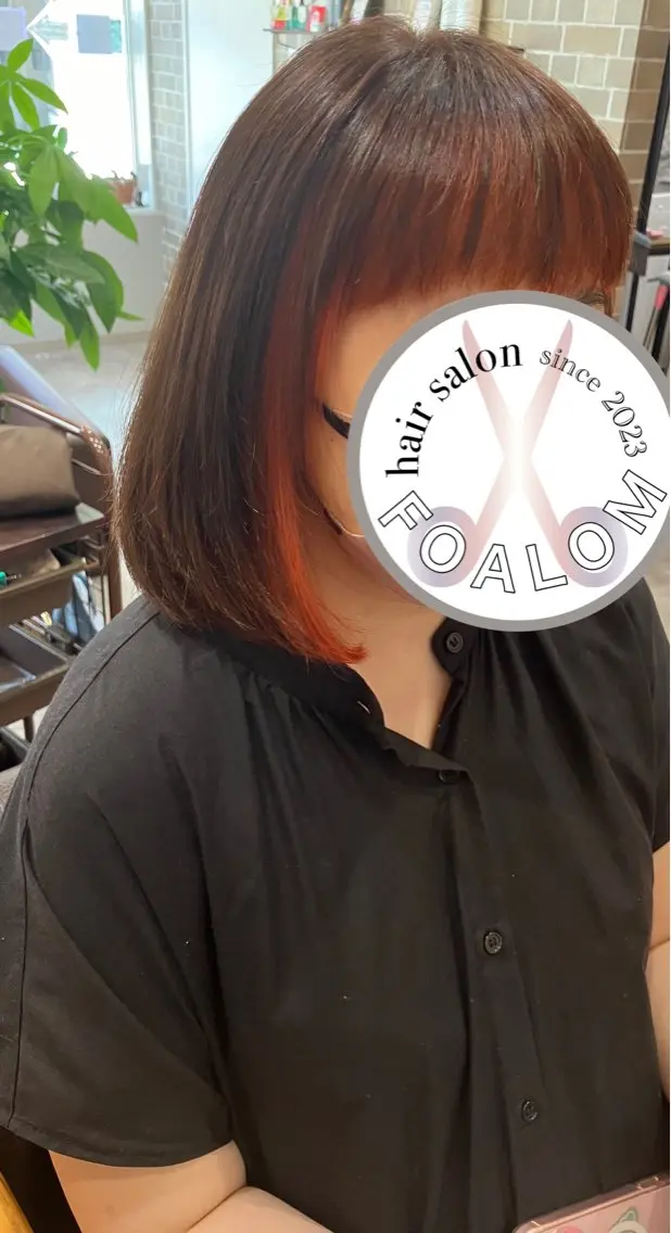 ミディアム カラー インナーカラー 顔周りカット 古宮 萌のヘアスタイル