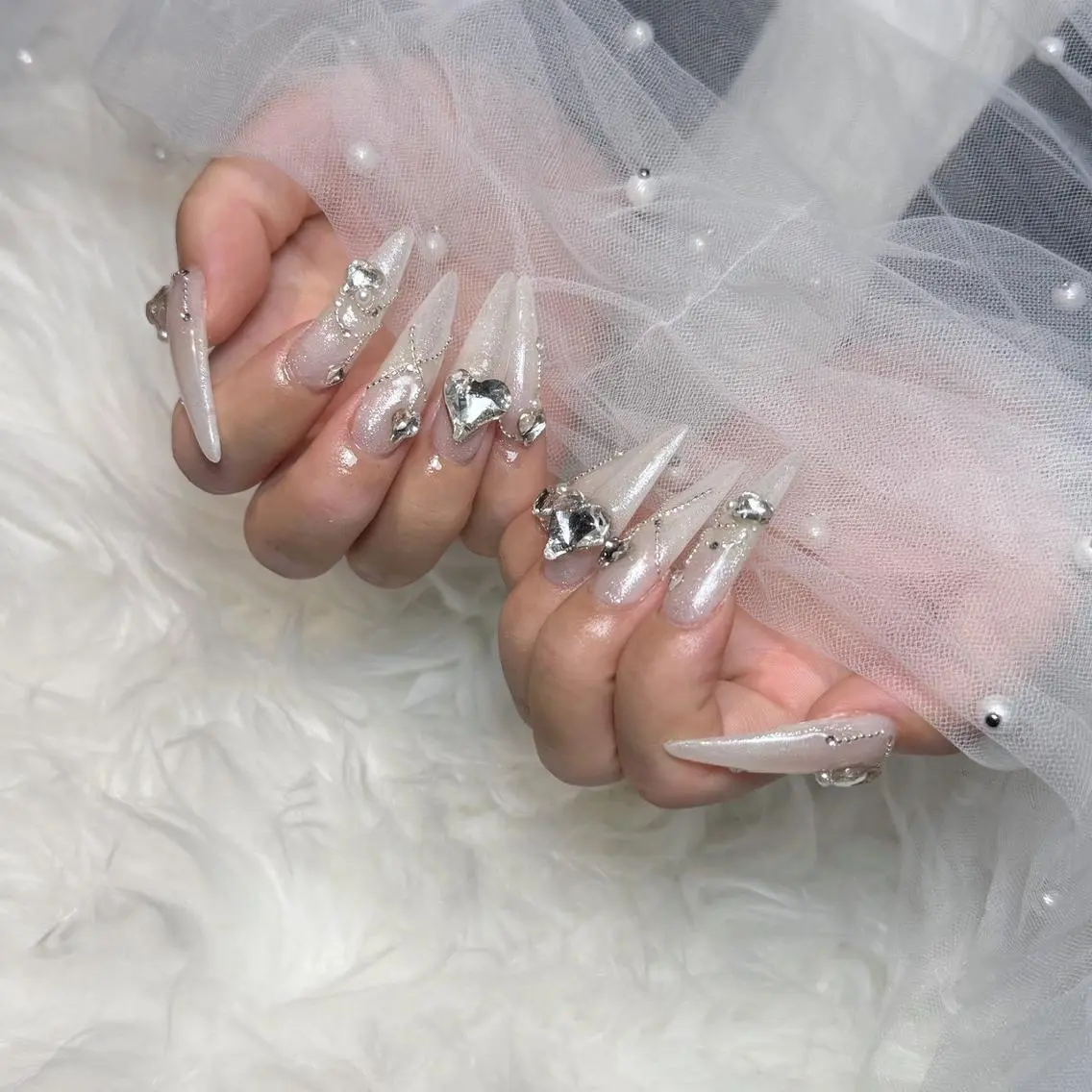 ネイル PEEKABOO 旧:momo京橋のネイルデザイン