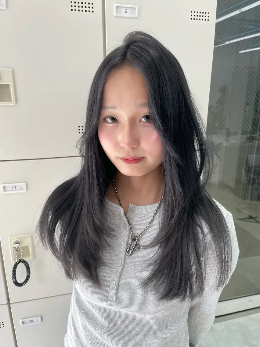 〈SNS話題〉ケアブリーチダブルカラー＋似合わせカットの写真