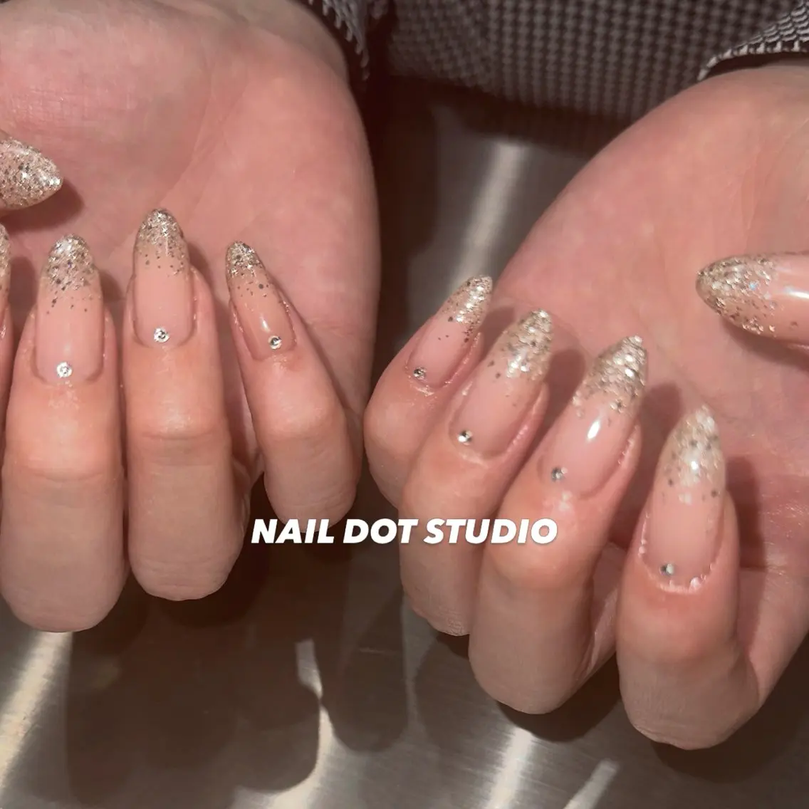 ネイル ハンドネイル NAILDOTSTU DIO SEINAのネイルデザイン