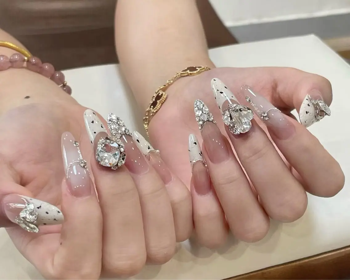 ネイル ハンドネイル D-BEAUTY Nailsalonのネイルデザイン