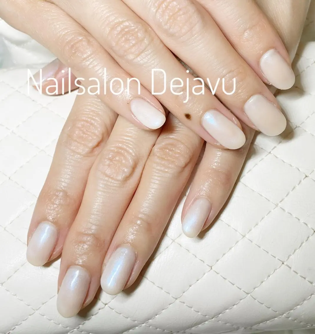 ネイル アートネイル オーロラネイル ブルー ジェルネイル ワンカラーネイル ハンドネイル Nail salon Dejavu 🌿のネイルデザイン