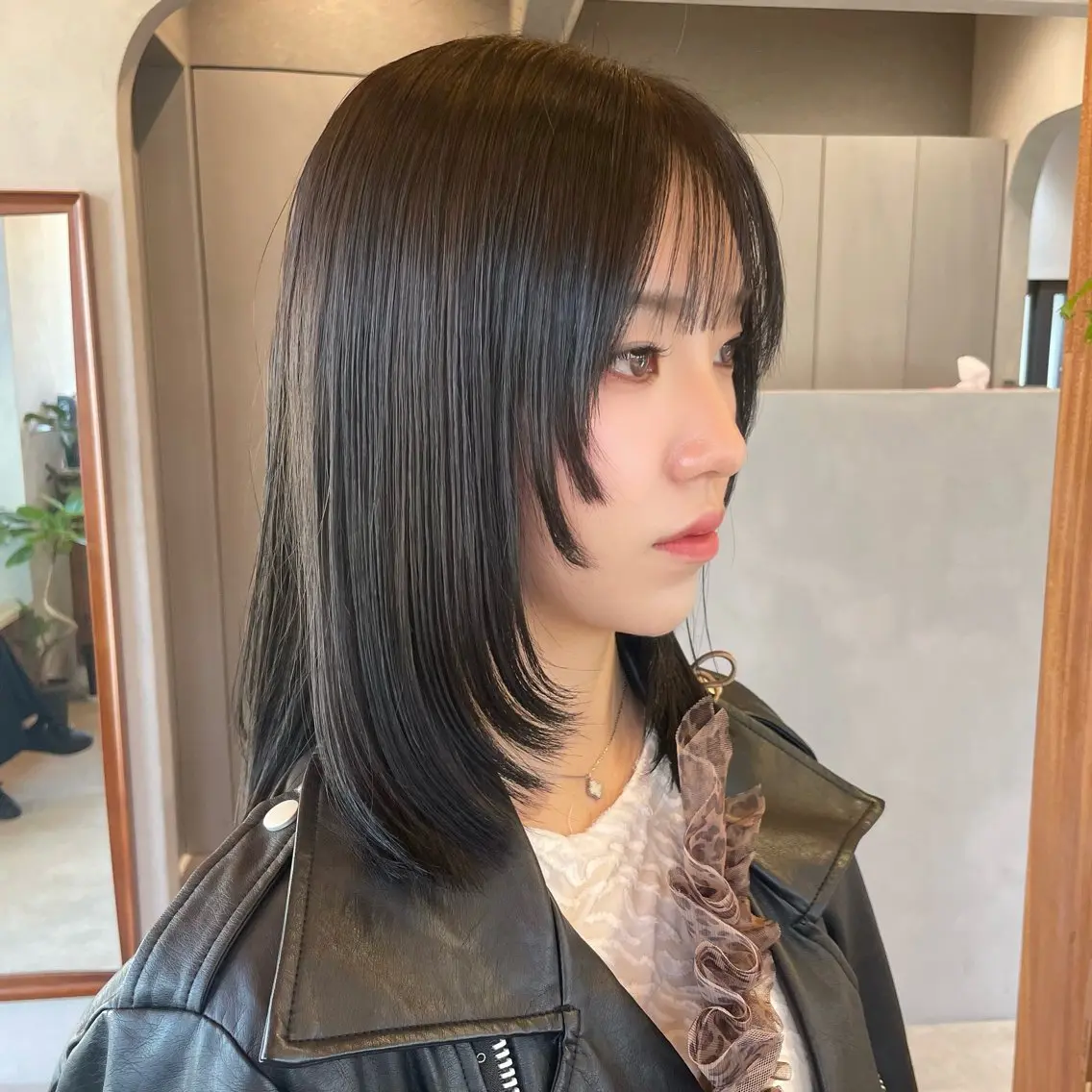 ミディアム ミディアムレイヤー 顔周りカット レイヤーカット トリートメント カット ヘアカラー トリートメント ボブ/縮毛矯正/レイ ヤー♡Natsukiのヘアスタイル