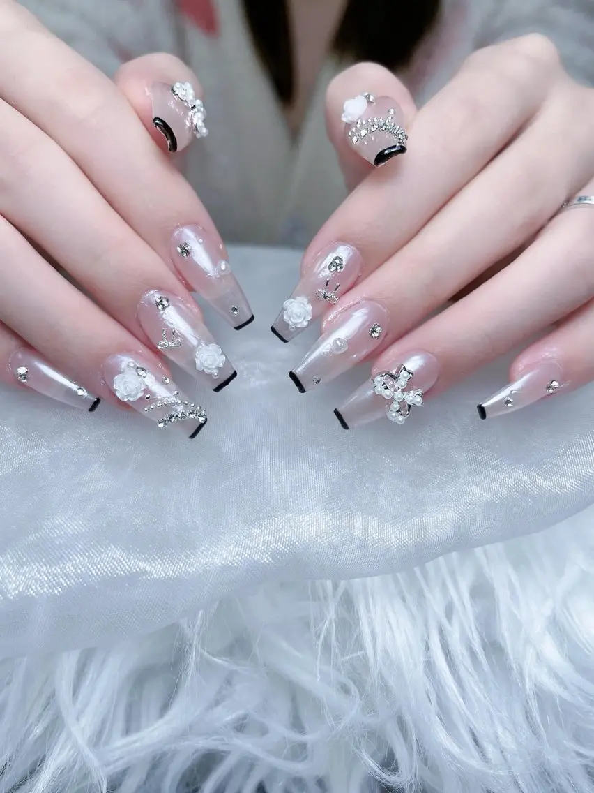 ネイル オーロラネイル クリアネイル フラッシュネイル ジェルネイル グラデーション ハンドネイル Amee Nail Salonのネイルデザイン