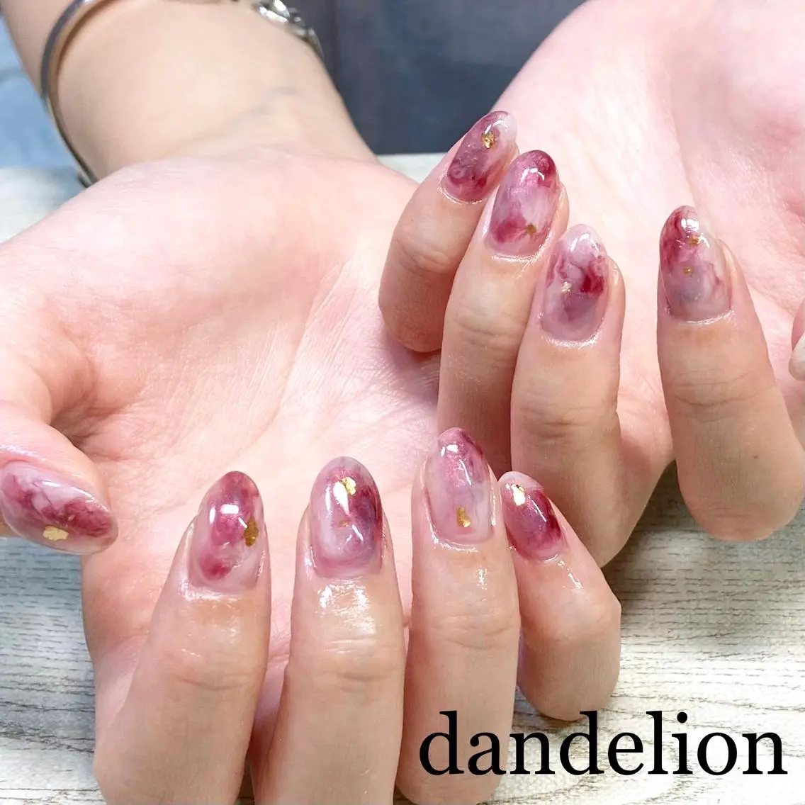 ネイル ハンドネイル ハンドケア dandelion ダンデライオンのネイルデザイン