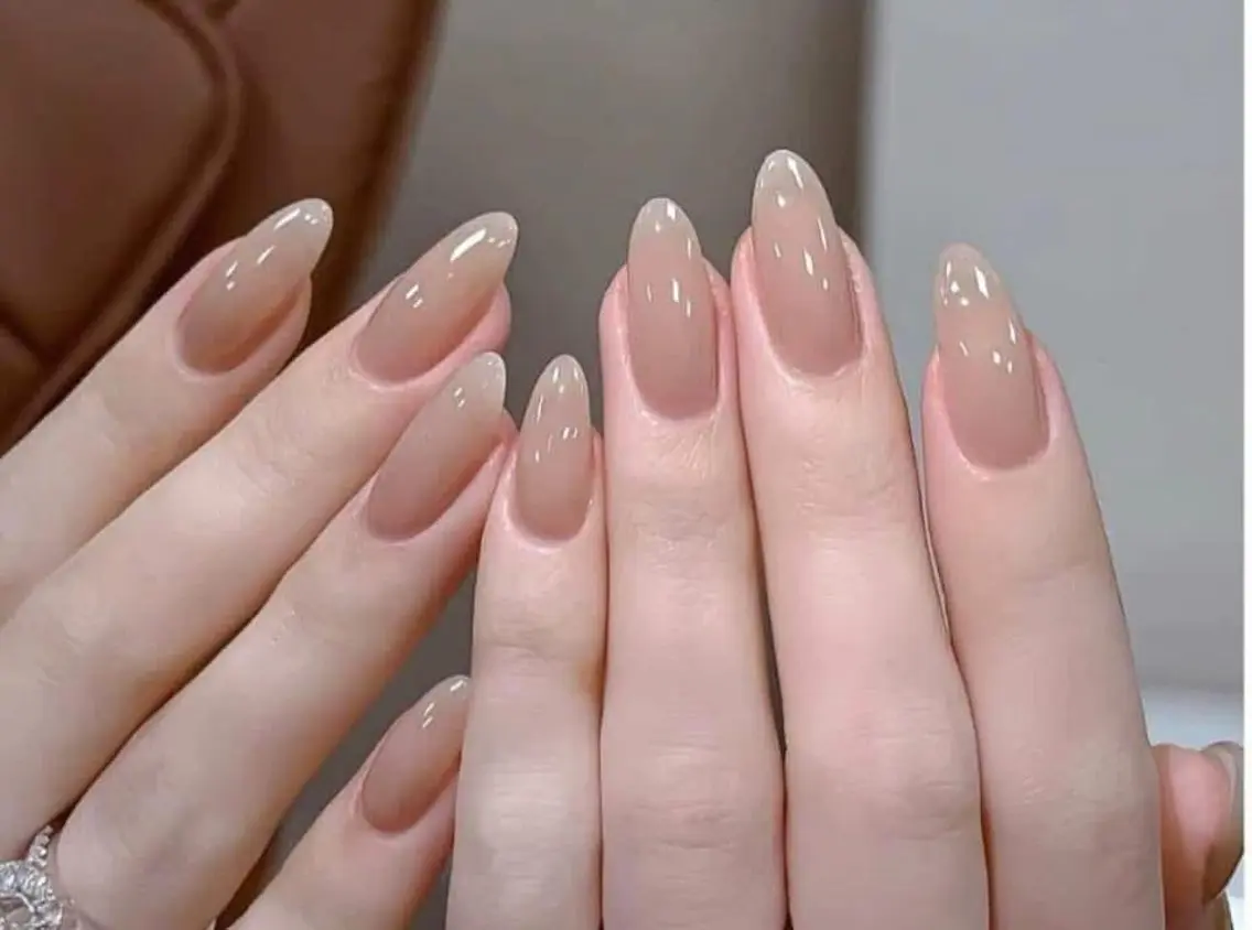 ネイル チークネイル フレンチネイル グラデーション キラキラネイル 韓国ネイル ハンドネイル Minette nailHuongのネイルデザイン