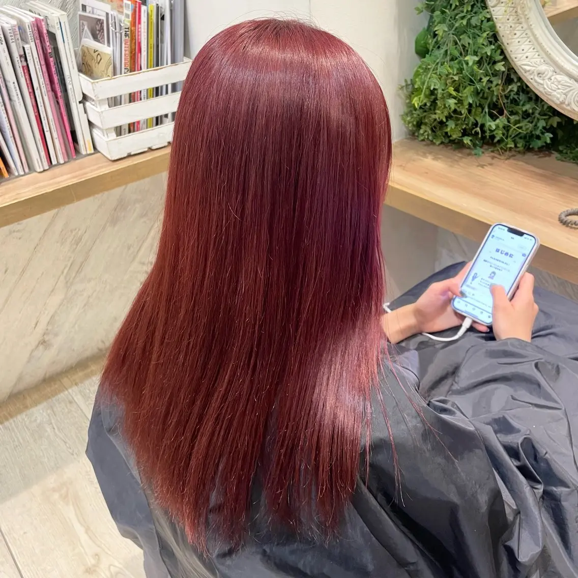 セミロング カラー ブリーチ レッドカラー ヘアカラー 横浜パーマ🌐ボブ✨ 暖色カラーもえかのヘアスタイル