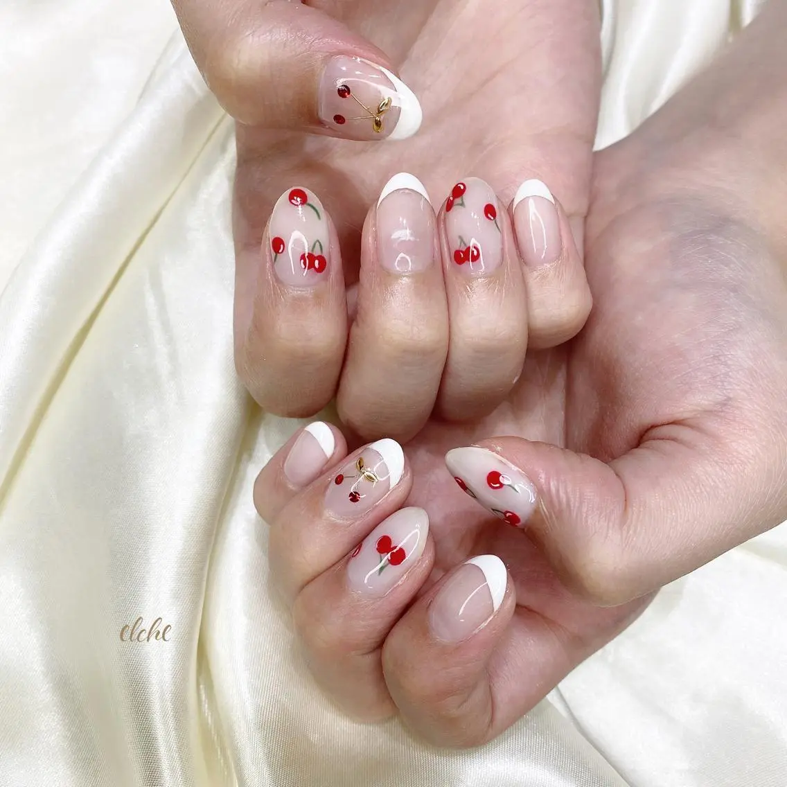 ネイル ハンドネイル 西岡 杏のネイルデザイン