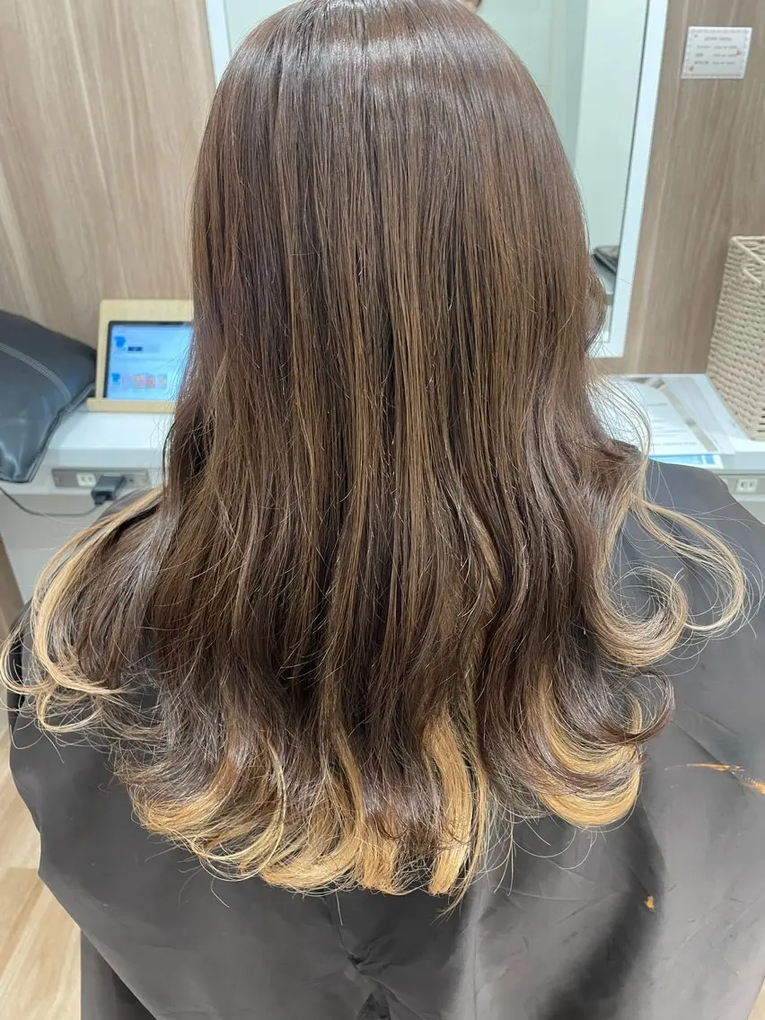 ロング カラー ベージュカラー インナーカラー ピンクカラー ピンクベージュ 葭葉 久美子のヘアスタイル