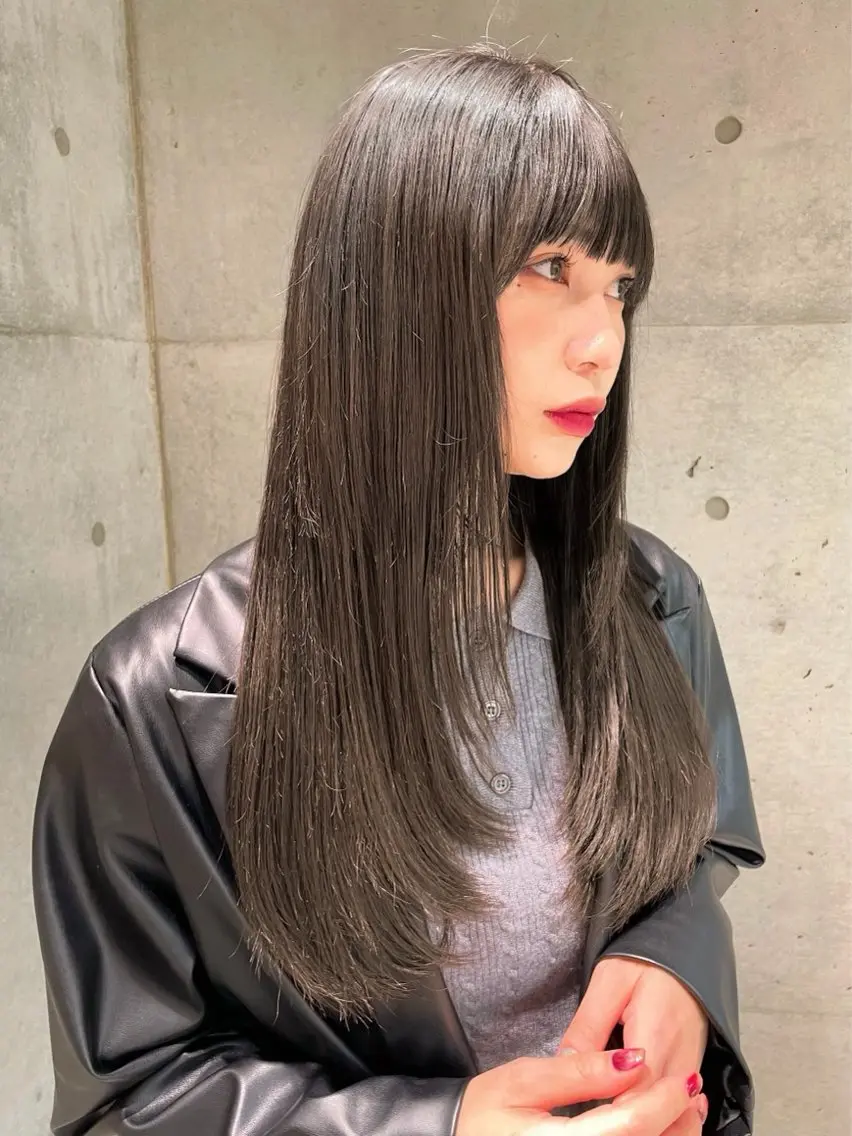 ロング カラー カット ヘアカラー トリートメント ブリーチなし 透明感カラー/艶髪のヘアスタイル