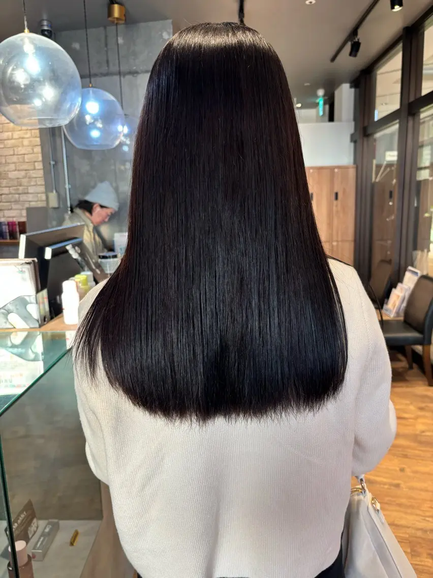 ロング カラー ブラウンカラー ダークブラウン ヘアカラー トリートメント 🎀ワンレンボブ🎀 ワンカラー　あゆみのヘアスタイル