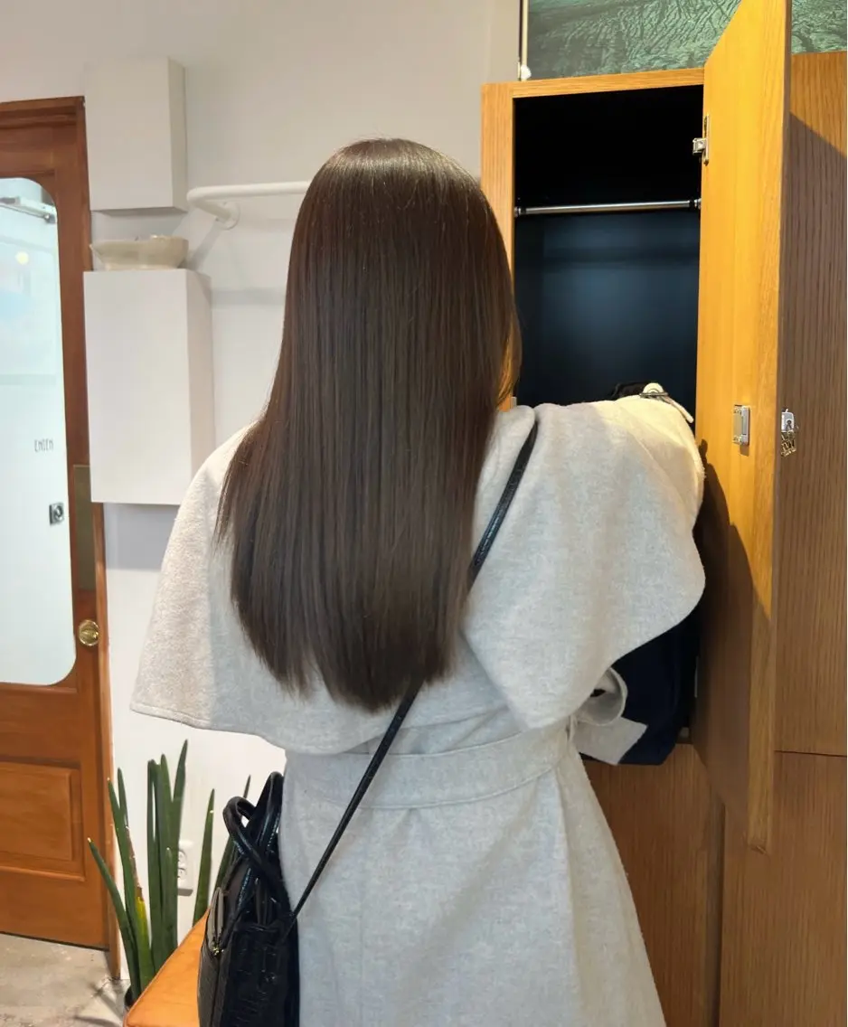 カラー aiko【艶カラー ・ミニモ年内で終了】のヘアスタイル