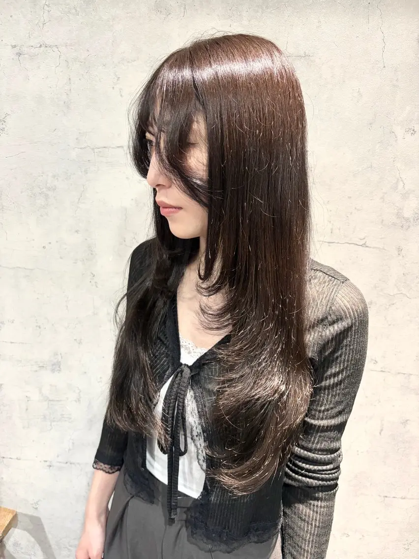 ロング カラー ロングレイヤー レイヤーカット ロング カット ヘアカラー トリートメント パーソナルカラー 診断🍀マリンのヘアスタイル