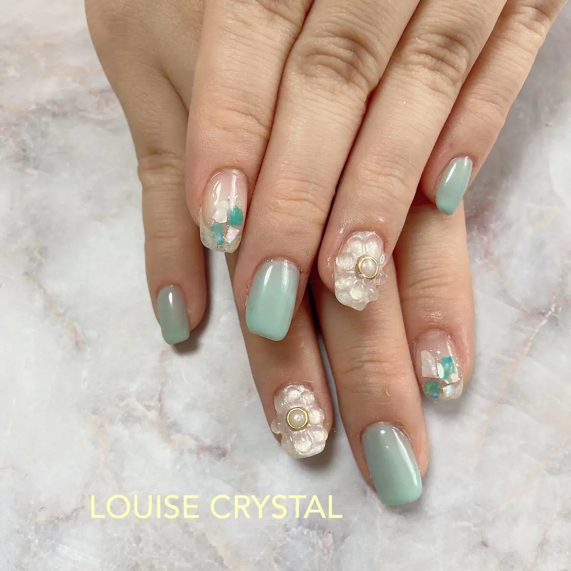ネイル クリアネイル フラワーネイル LOUISE CRYSTALのネイルデザイン
