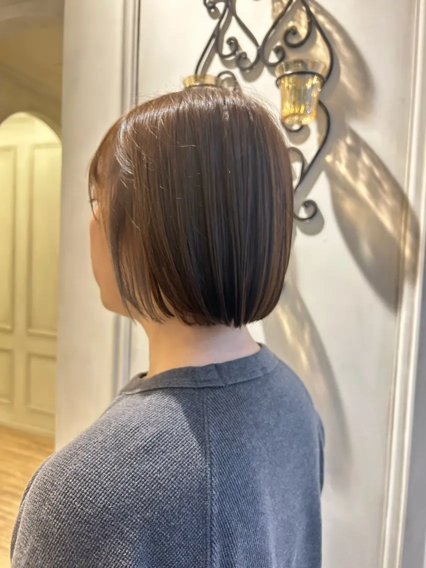 ショート ヘアカラー 長田 有紗のヘアスタイル