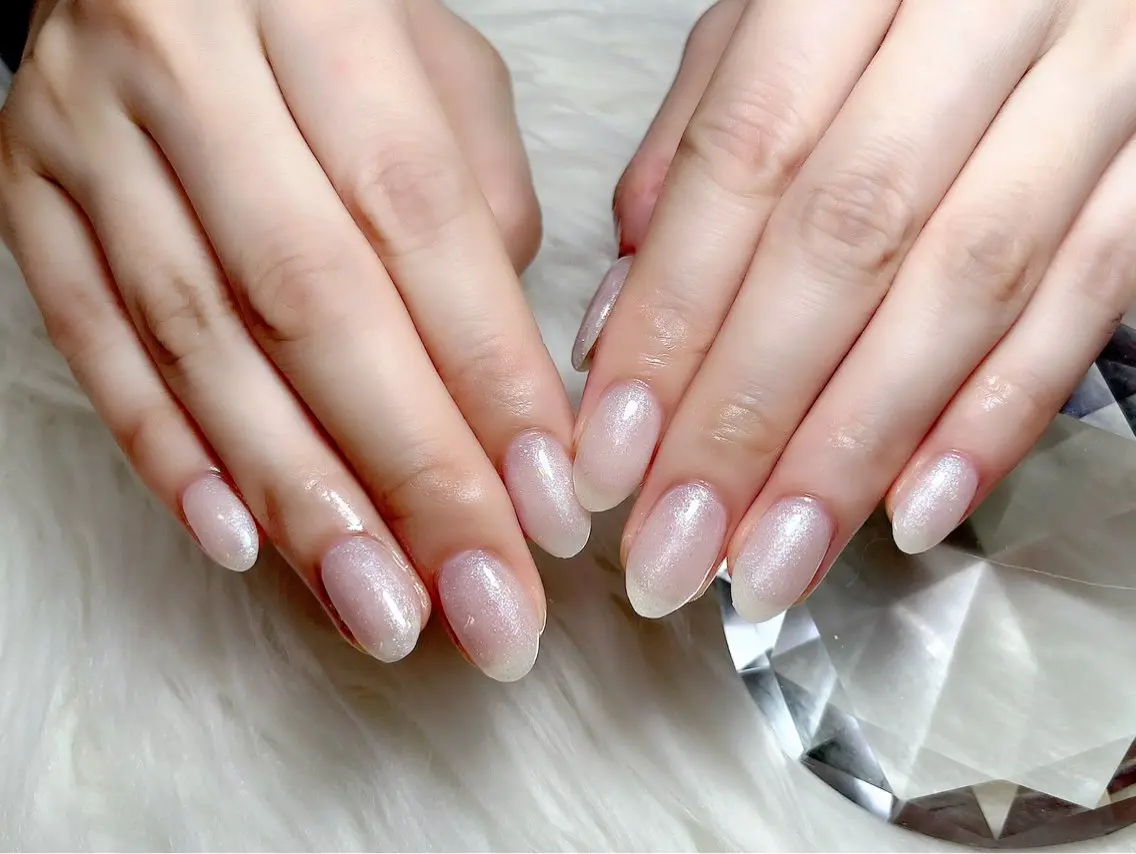ネイル WHITE NAIL 大島のネイルデザイン
