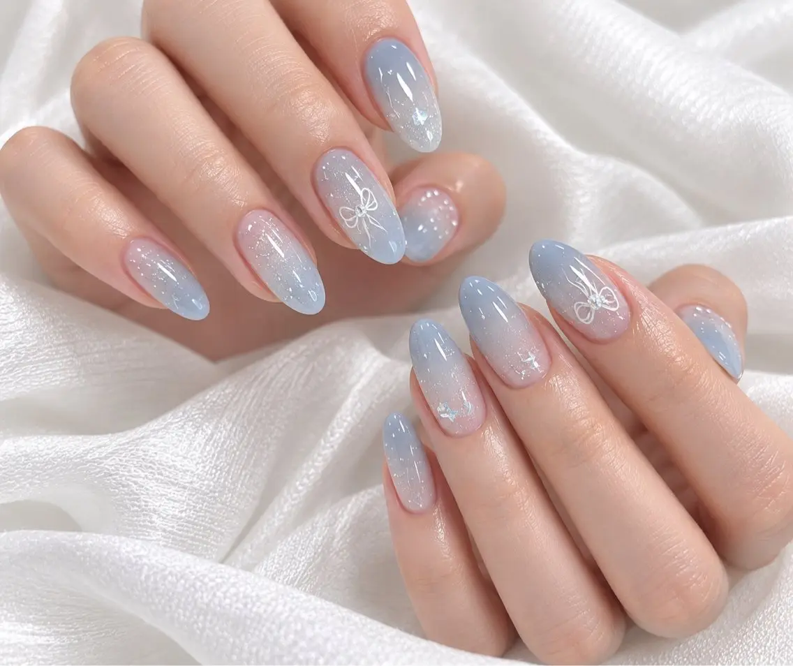 【韓国で人気🩵】透明感ちゅるんブルー×リボン🎀の写真