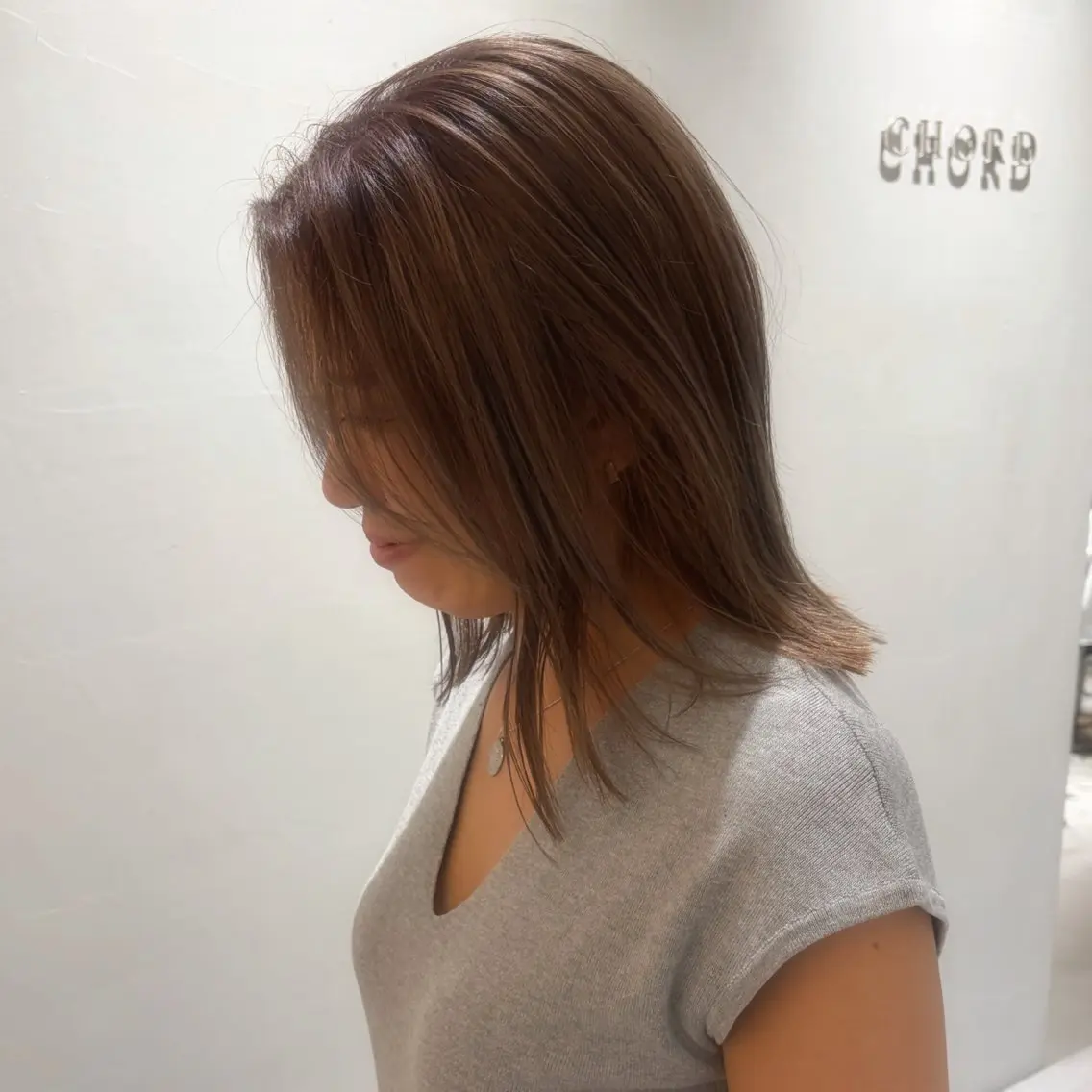 ミディアム カラー こばやし にな 🦖⋆͛ぷつっとボブのヘアスタイル