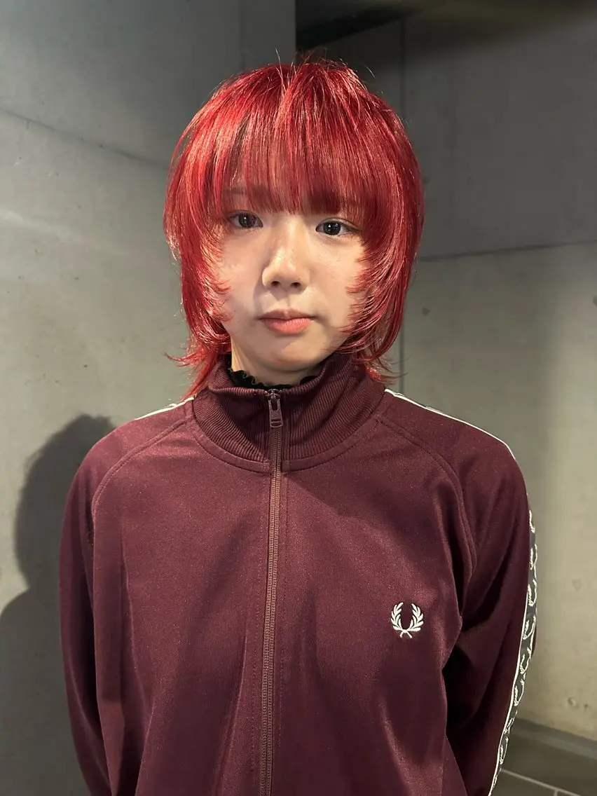ショート カラー 顔まわりレイヤー ハッシュカット レイヤーカット ウルフカット カット ヘアカラー 似合わせウルフ/ レイヤー/山本祐輔のヘアスタイル