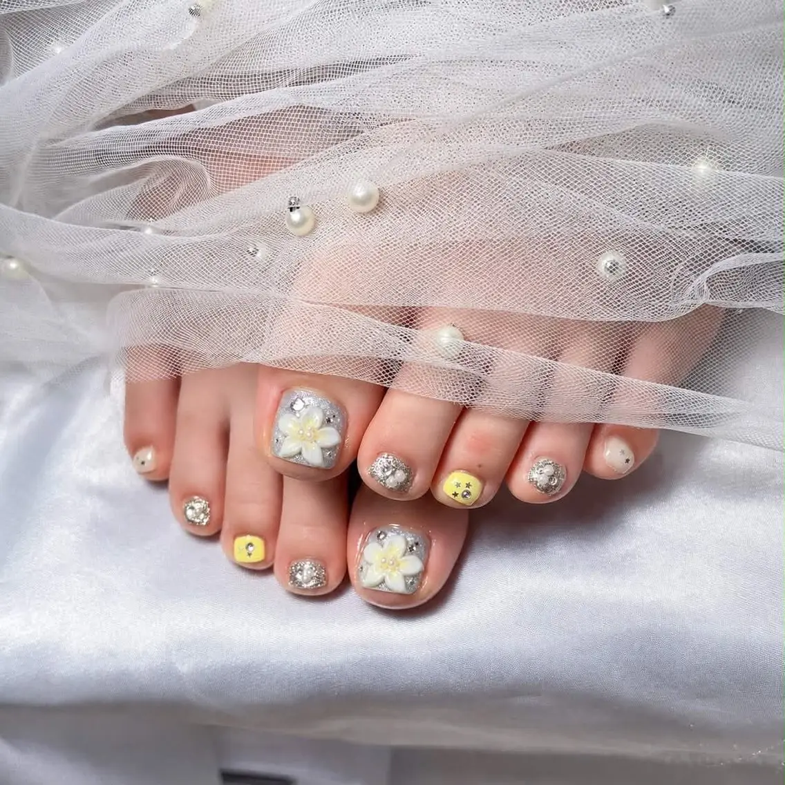 ネイル キラキラネイル 韓国ネイル マグネットネイル 夏ネイル ワンホンネイル フットネイル Sully Nail Labのネイルデザイン