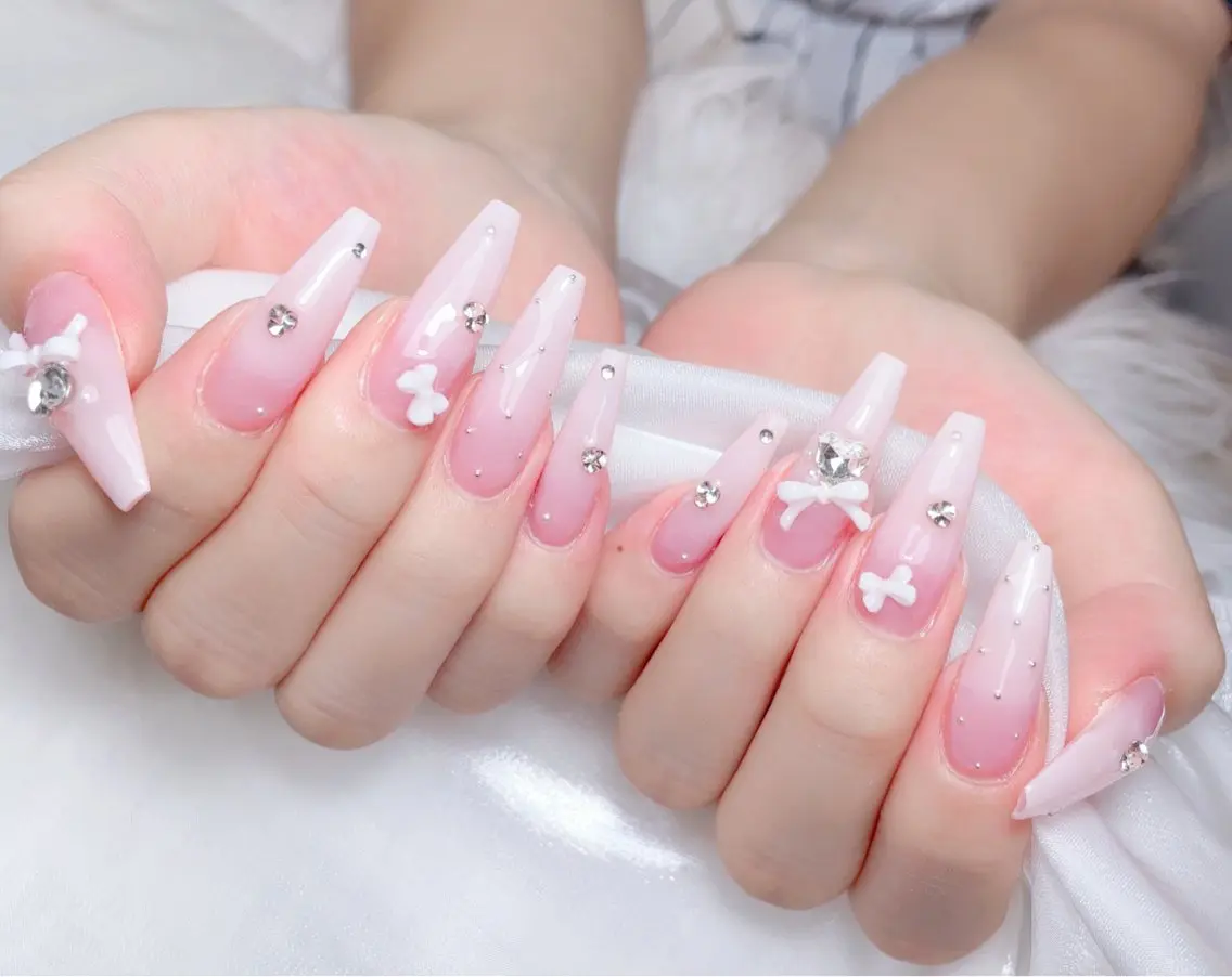 ネイル ハンドネイル 🎀M nails✨ ビューティーのネイルデザイン