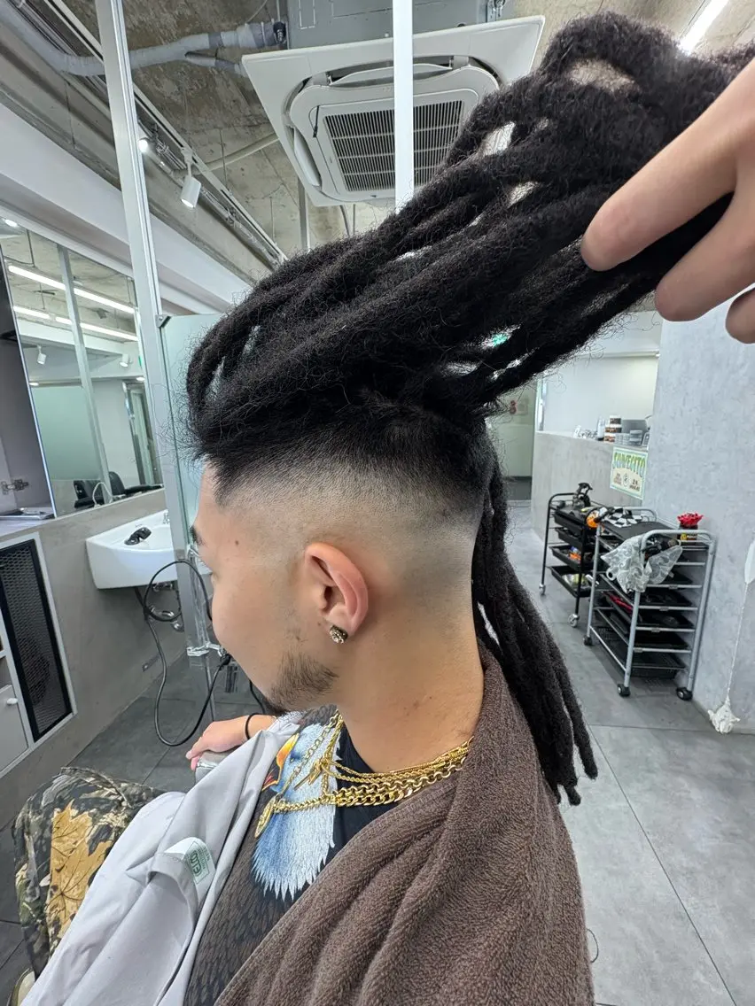 ショート メンズ カット パーマ 本間 颯太のヘアスタイル