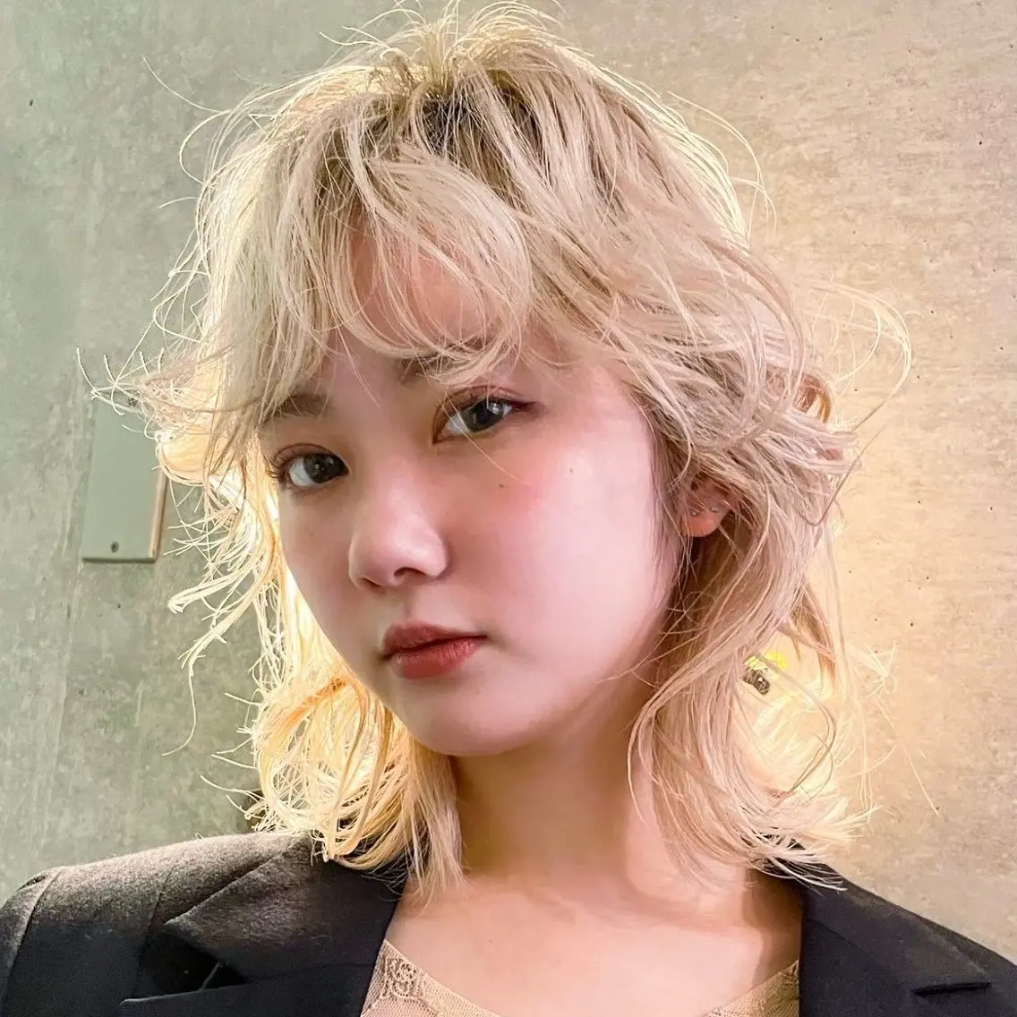 ミディアム カラー カット ヘアカラー ブリーチ/レイヤー 艶カラー💫チャンのヘアスタイル