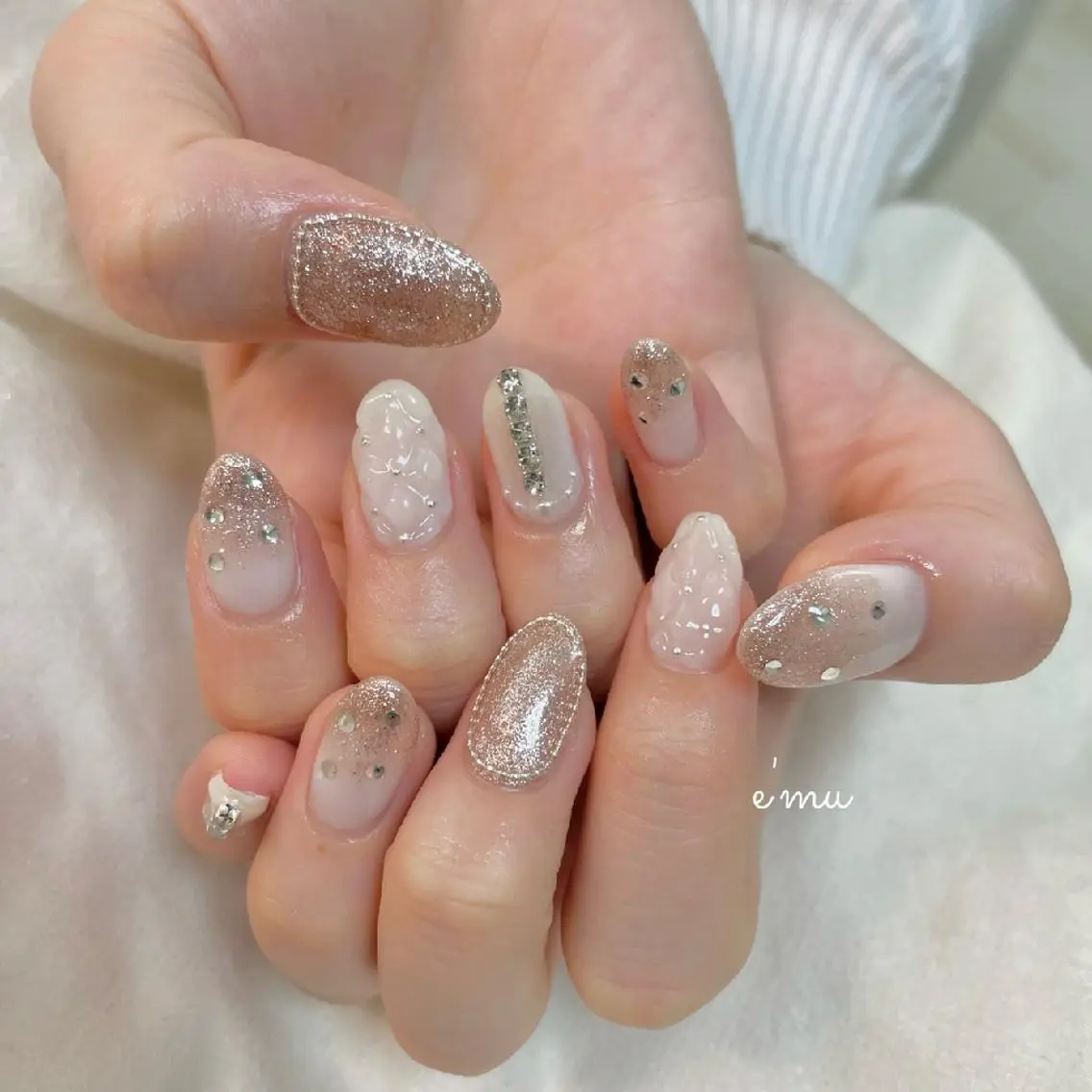 ネイル キラキラネイル 韓国ネイル nail salon e'mu💐のネイルデザイン