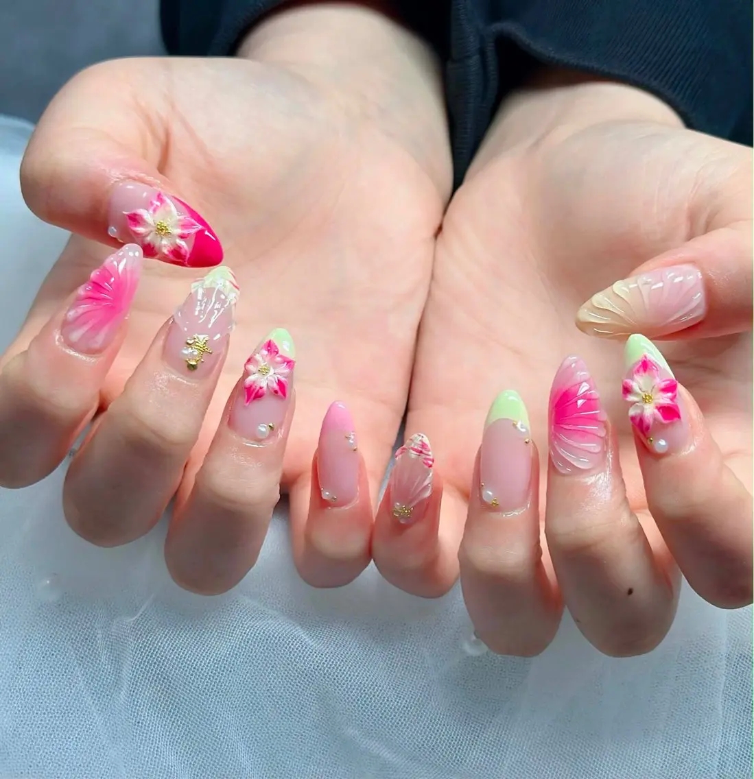 ネイル フレンチネイル ジェルネイル ハロウィン 韓国ネイル マグネットネイル ハンドネイル Hbaby nailのネイルデザイン