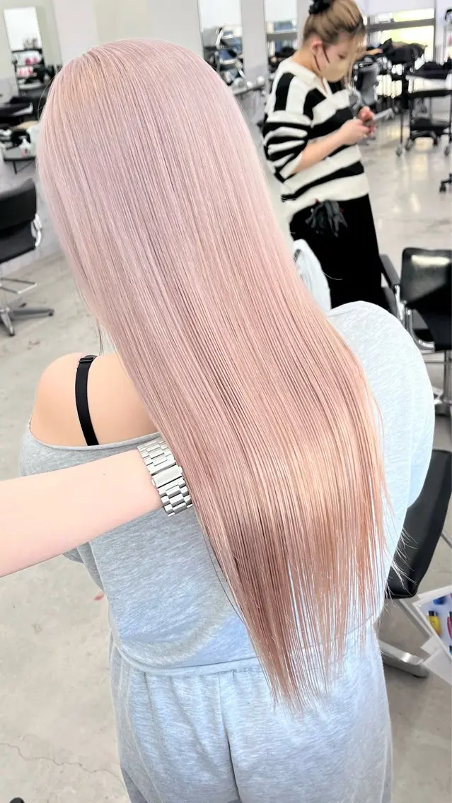 カラー ヘアカラー ブリーチ/ハイトーン 名古屋栄 リカのヘアスタイル