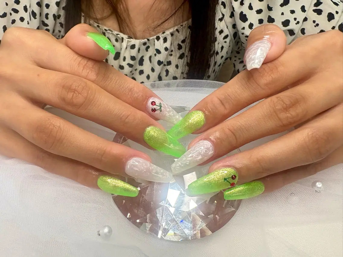 ネイル ハンドネイル 新宿マグネット Mii Nailのネイルデザイン