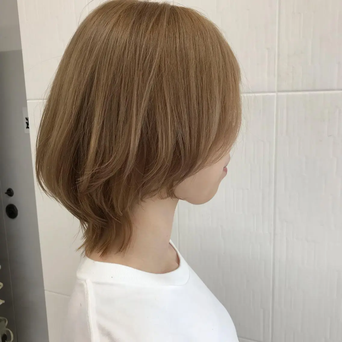 ショート カラー ブリーチ ダブルカラー ハイトーンカラー ショートヘア ウルフカット カット ヘアカラー トリートメント ハタケヤマヨシキ ／BOOTHのヘアスタイル
