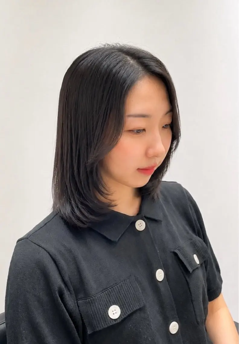ミディアム いちかわ ことねのヘアスタイル