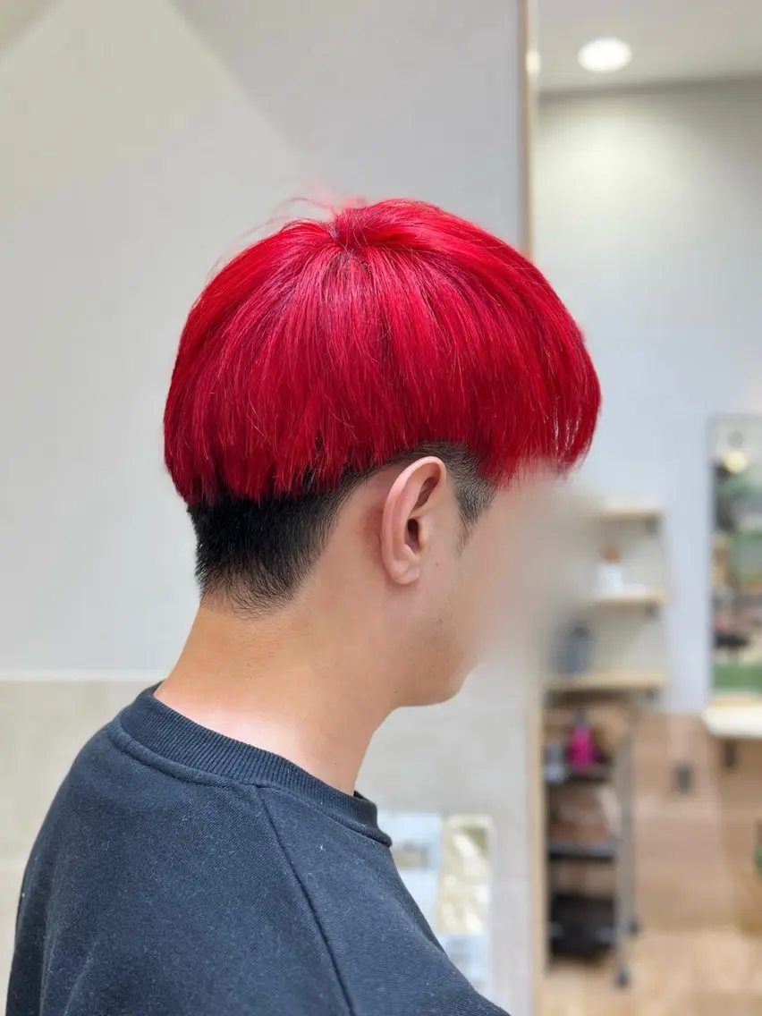 カラー メンズ メンズブリーチ ブリーチ レッドカラー 山口 玖瑠美のヘアスタイル