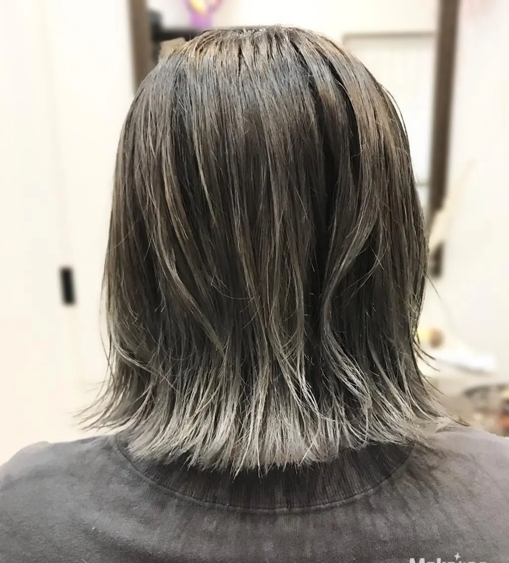 ショート カラー グラデーションカラー hair works raptureのヘアスタイル