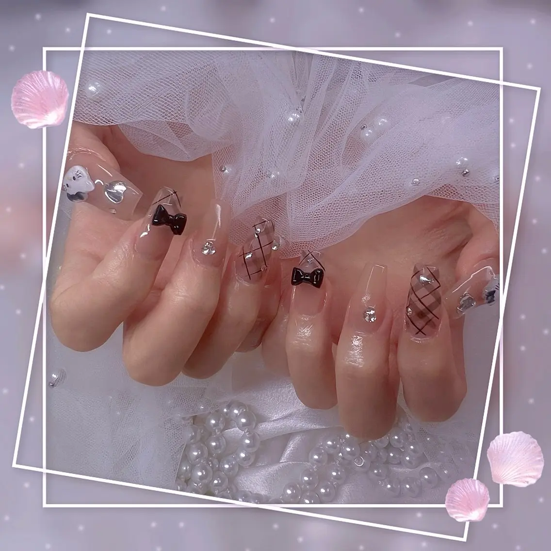 ネイル チークネイル ガーリー グラデーション マグネットネイル 持ち込み ハンドネイル ハンドケア Chill Nailsalonのネイルデザイン