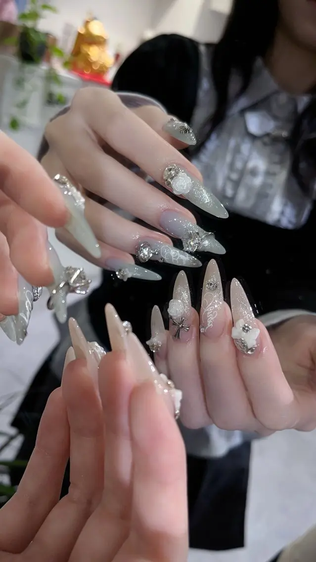 ネイル ハンドネイル SHE Nailのネイルデザイン