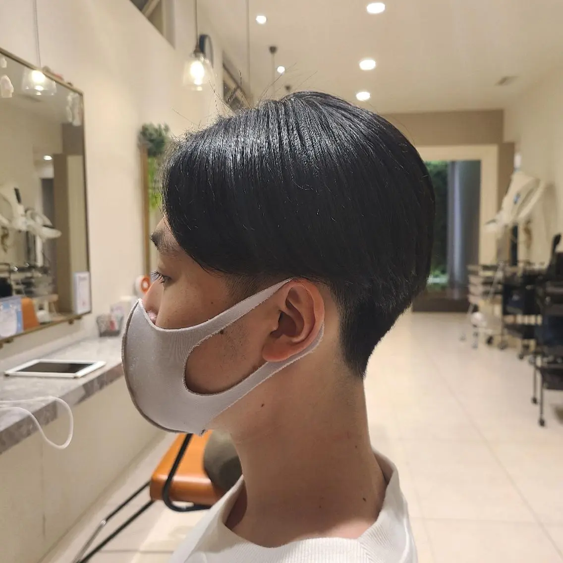 ミディアム メンズ センターパート カット トリートメント 中井 啓悟のヘアスタイル