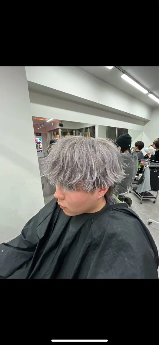 カラー メンズハイトーン 北斗💍レイヤーのヘアスタイル