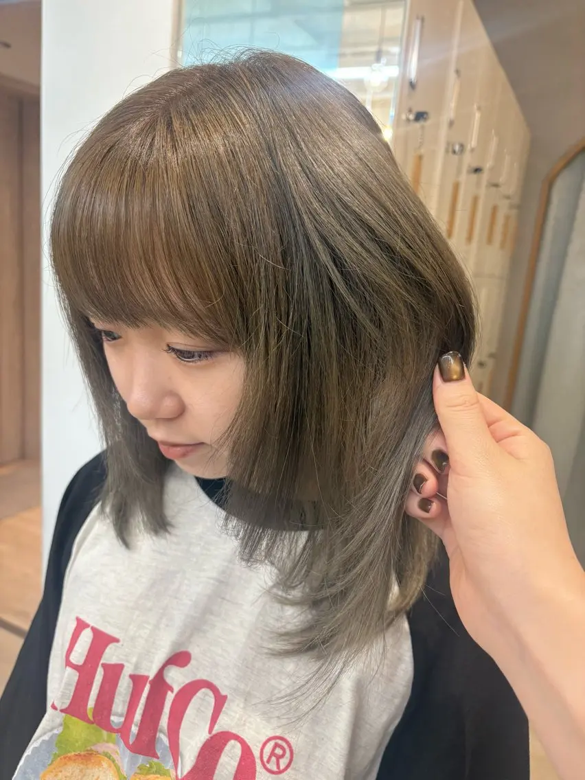 セミロング カット ヘアカラー トリートメント オリーブベージュ/シ ョートボブたまき🧡のヘアスタイル
