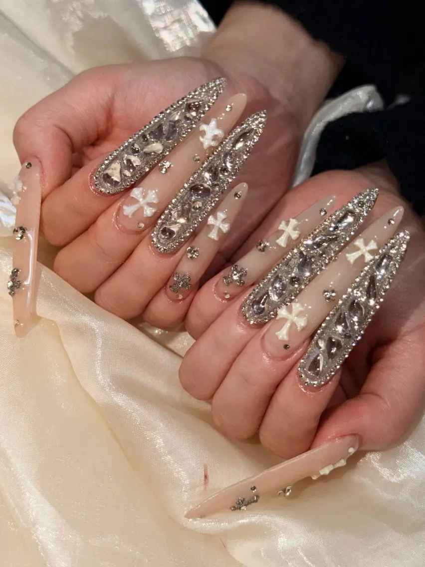 【ロングチップ長出し】持ち込みデザイン🎀ワンホンネイル💅付け放題の写真