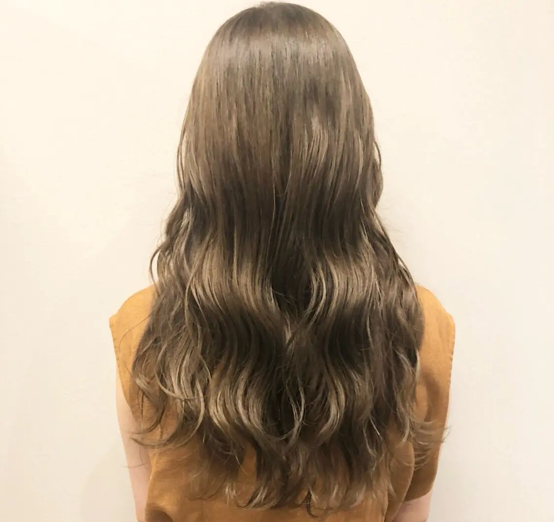 ロング EIIR 玉造.のヘアスタイル