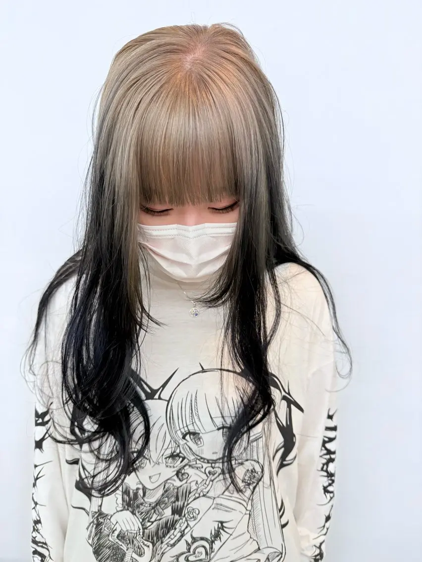 ロング ヘアカラー トリートメント 葉 /レイヤーカットのヘアスタイル
