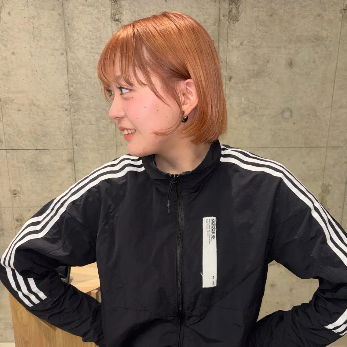 ミディアム カラー ヘアカラー 瑠己杏 :ボブ/ ハイトーンワンカラーのヘアスタイル