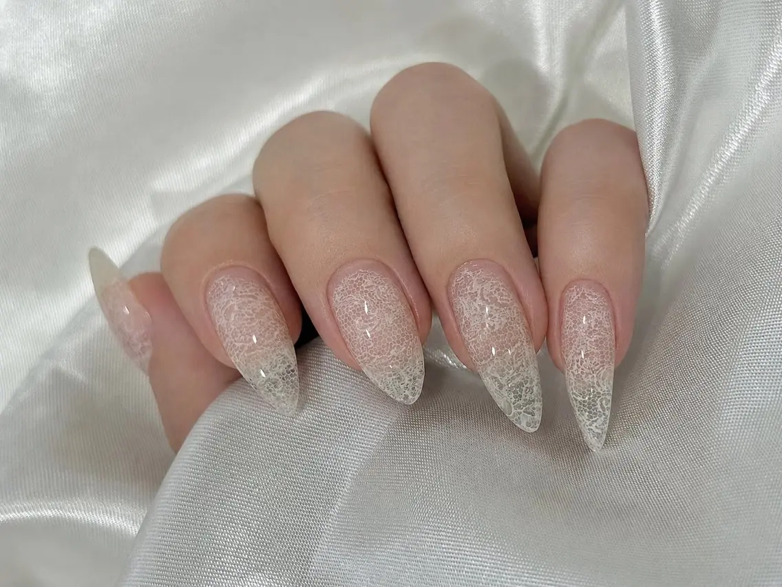 ネイル レース RIKO YUKAのネイルデザイン